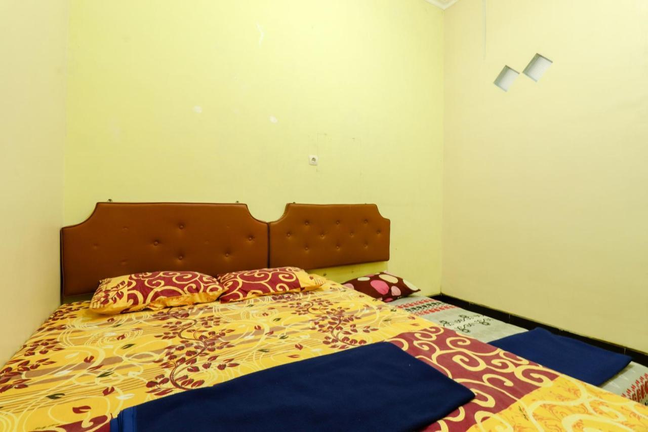 The Joglo Family Hotel Magelang Extérieur photo
